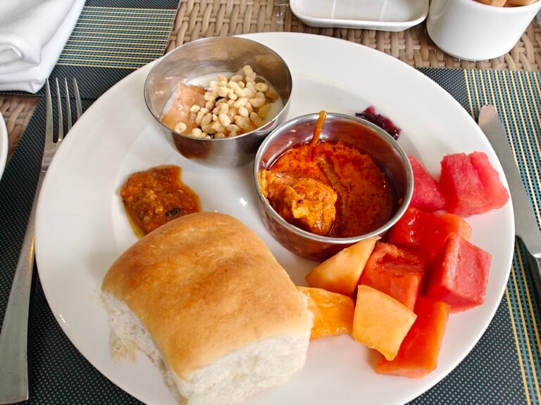 Goan Pao bread with Chicken Rossa